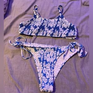 Blue floral bikini set